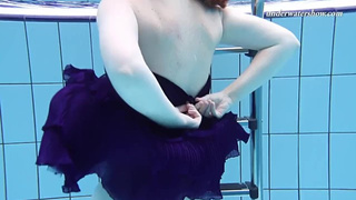 Fine Czech Lenka Swims With Nude Passion